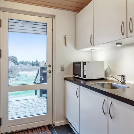 Holiday home Joris - 1-5km From The Sea In Nw Jutland By Interhome Lokken